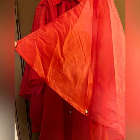 Vintage Tomato Red BON JOUR Rain Poncho ☔️🌂💧 - Picture 8 of 8